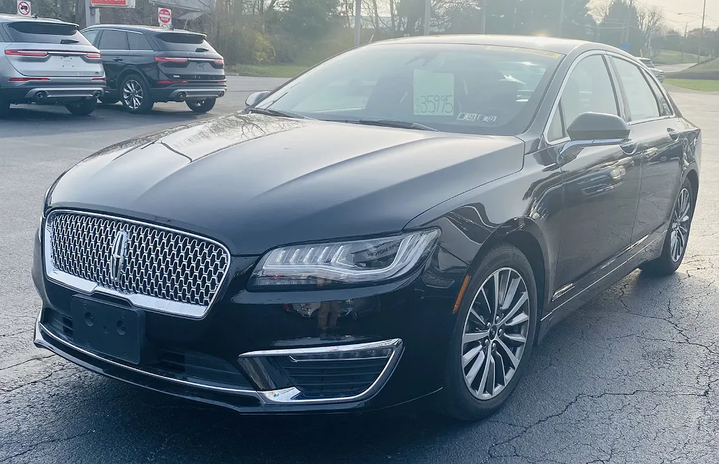 2019 Lincoln MKZ Reserve image 1
