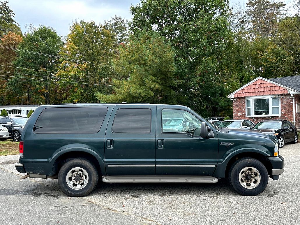 2003 Ford Excursion Limited image 3
