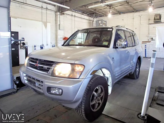 2001 Mitsubishi Montero
