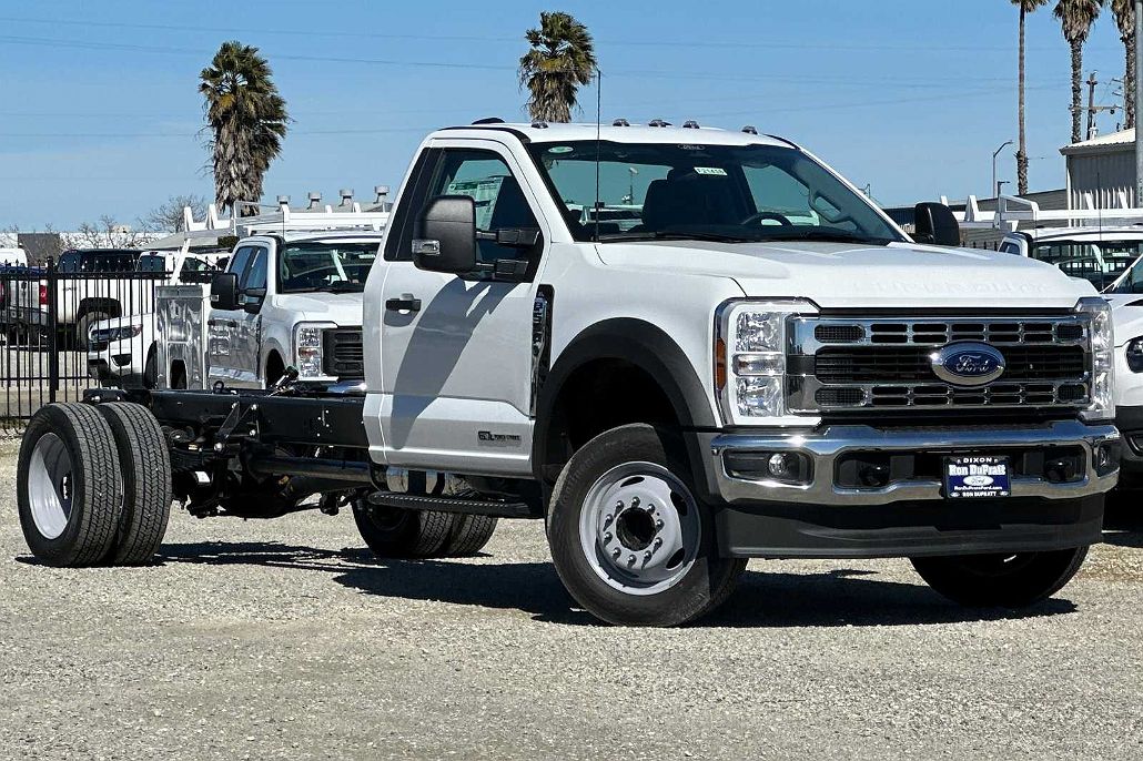 2024 Ford F-550 XL image 1