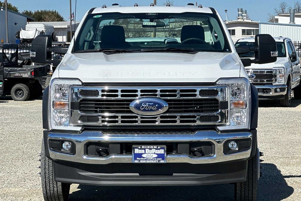 2024 Ford F-550 XL image 2
