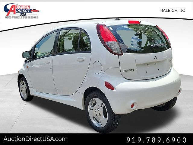 2016 Mitsubishi i-MiEV