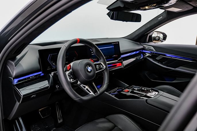 2025 BMW M5