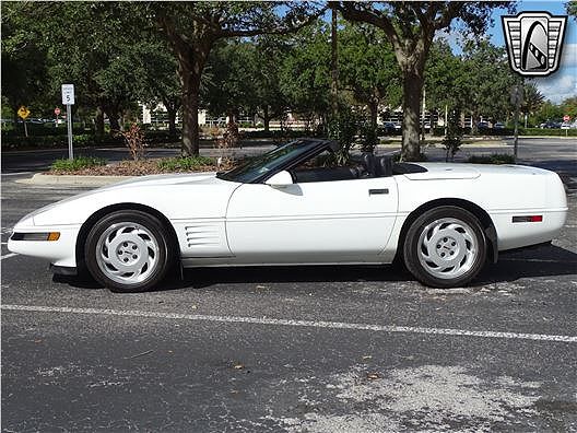 1992 Chevrolet Corvette null image 3