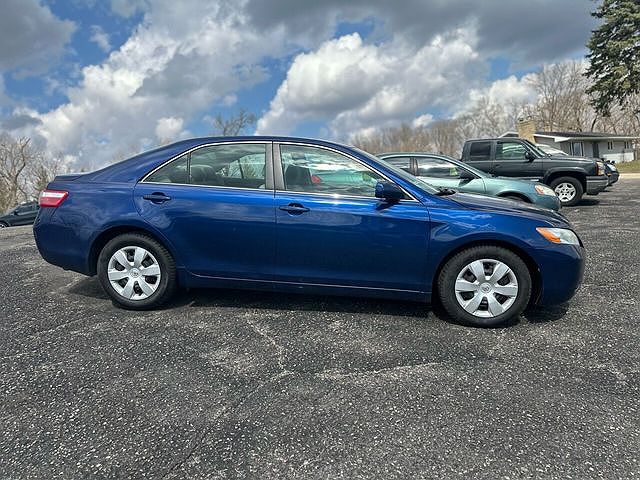 2009 Toyota Camry LE image 14
