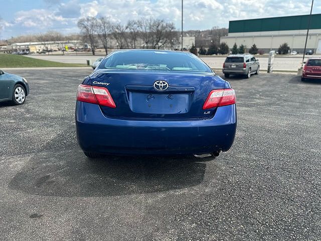 2009 Toyota Camry LE image 15
