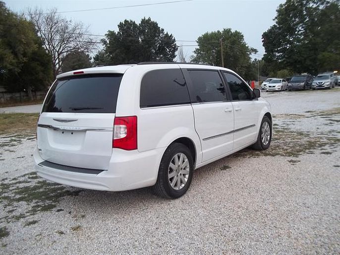 2016 Chrysler Town & Country