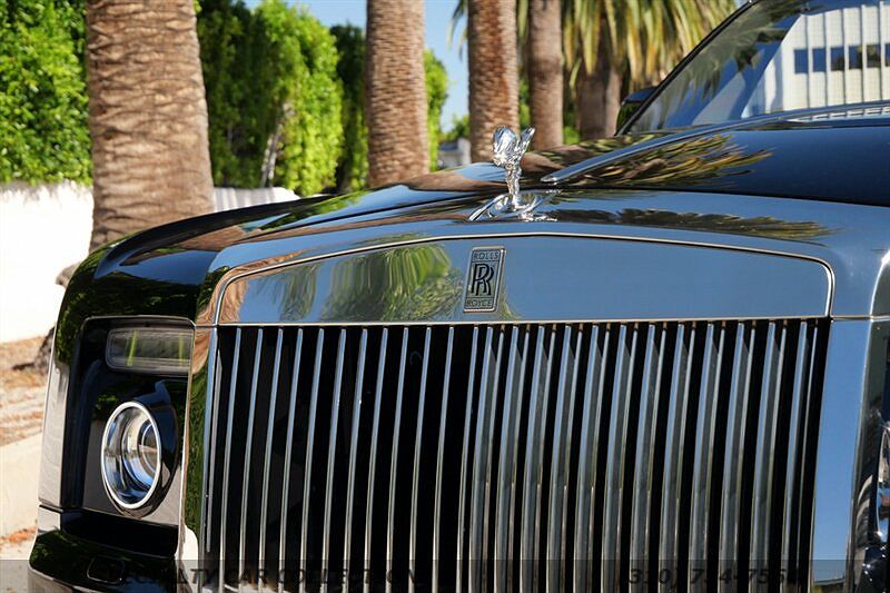 2010 Rolls-Royce Phantom Drophead image 4