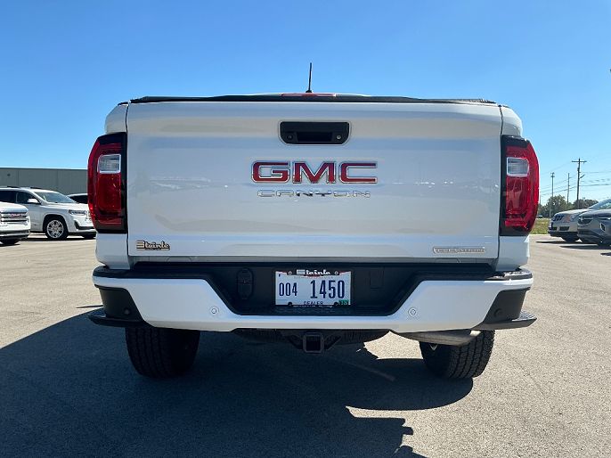 2023 GMC Canyon