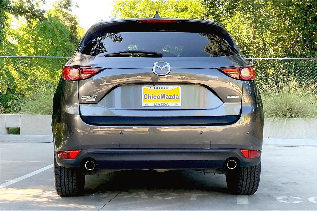 2019 Mazda CX-5 Signature image 2