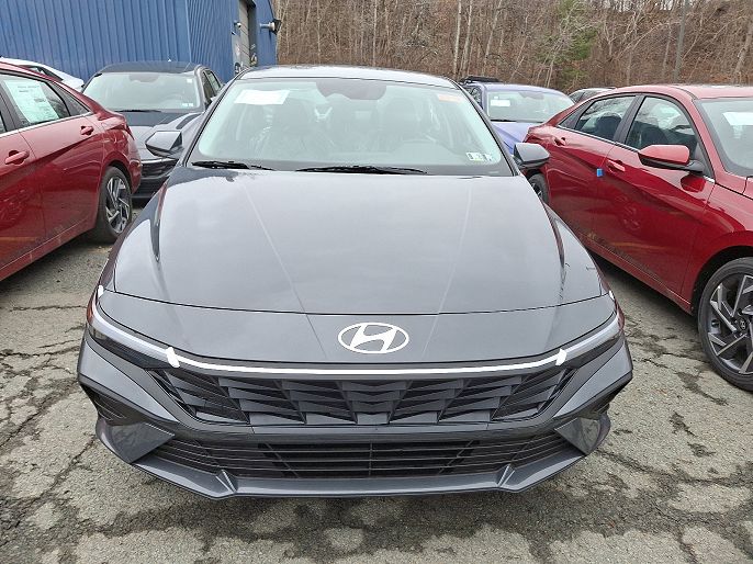 2025 Hyundai Elantra