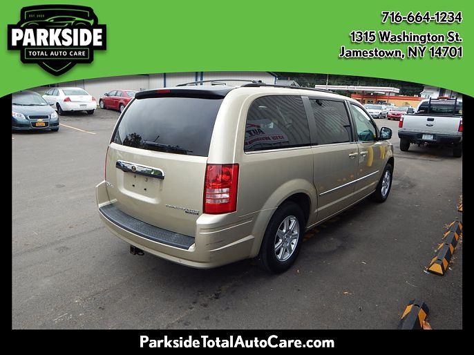 2010 Chrysler Town & Country