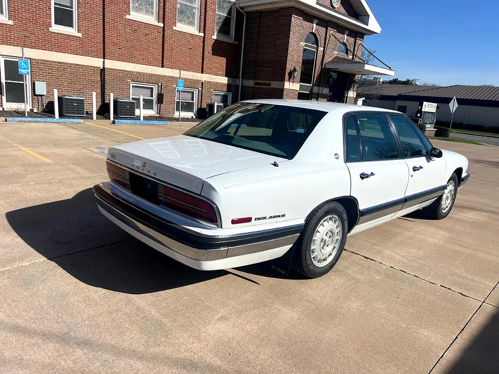 1994 Buick Park Avenue null image 5