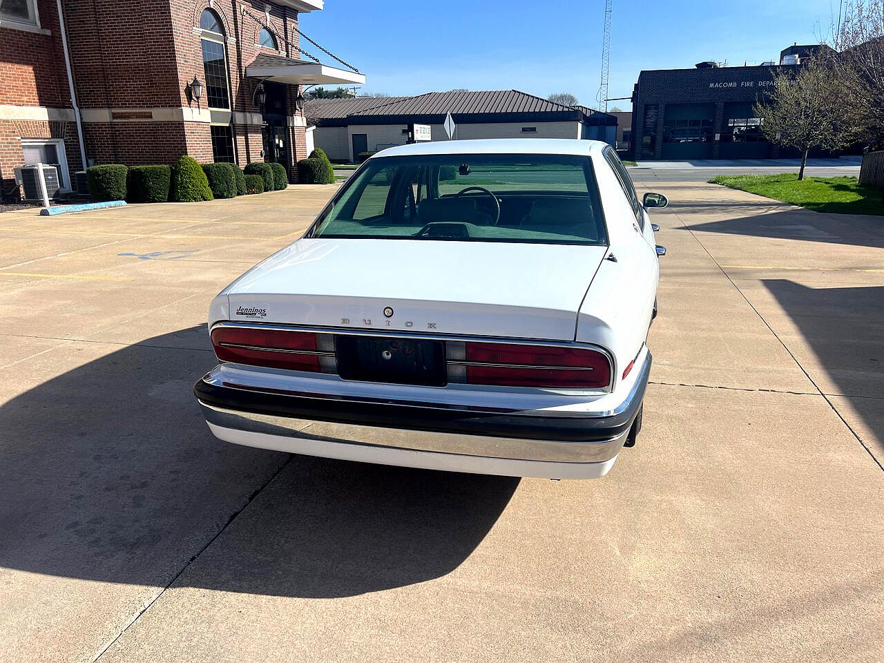 1994 Buick Park Avenue null image 6