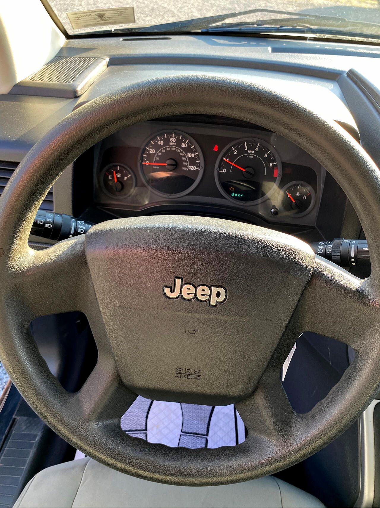 2007 Jeep Compass Sport image 17