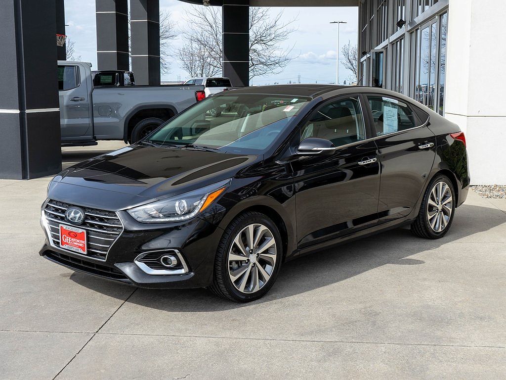 2019 Hyundai Accent Limited Edition image 2