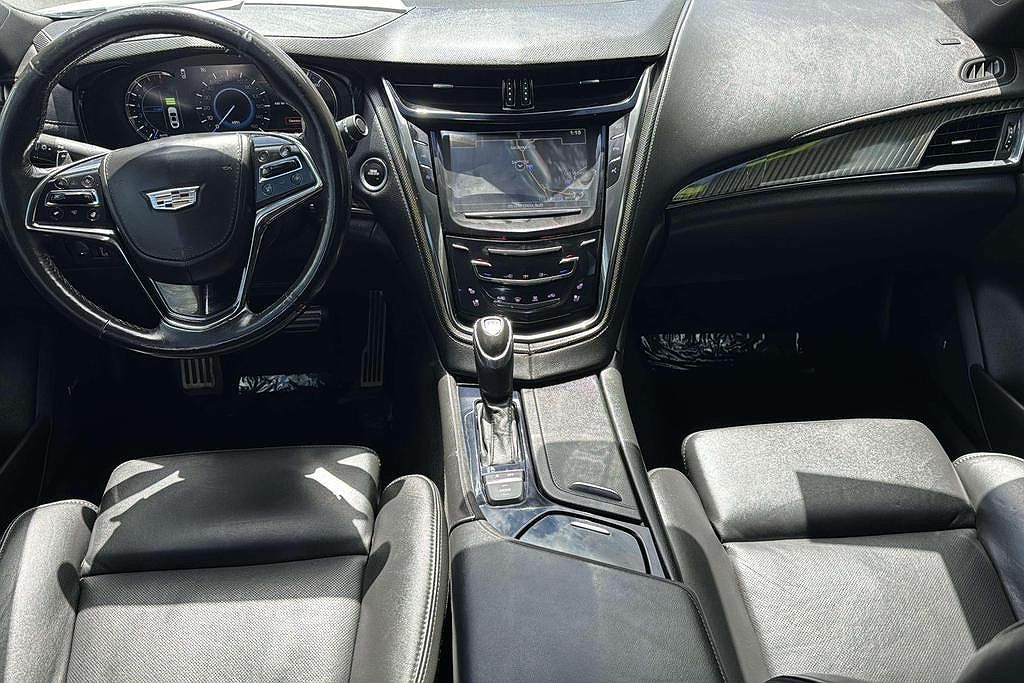 2017 Cadillac CTS Premium Luxury image 17