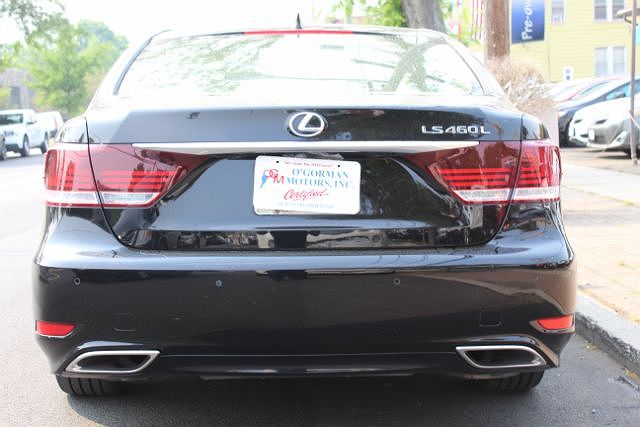 2016 Lexus LS 460 image 7