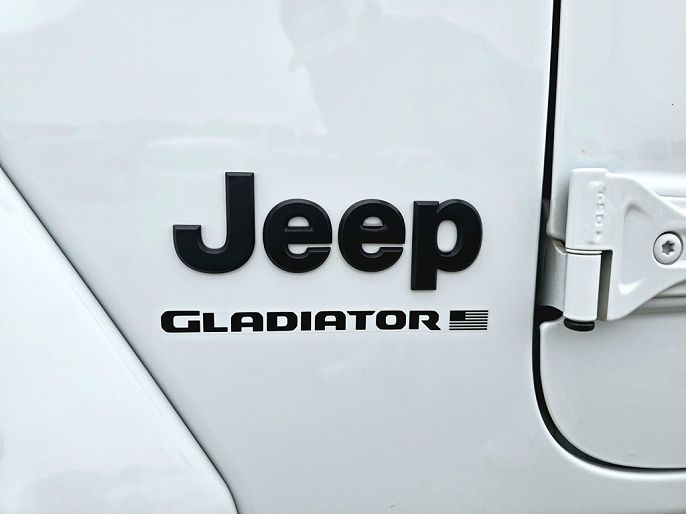 2023 Jeep Gladiator