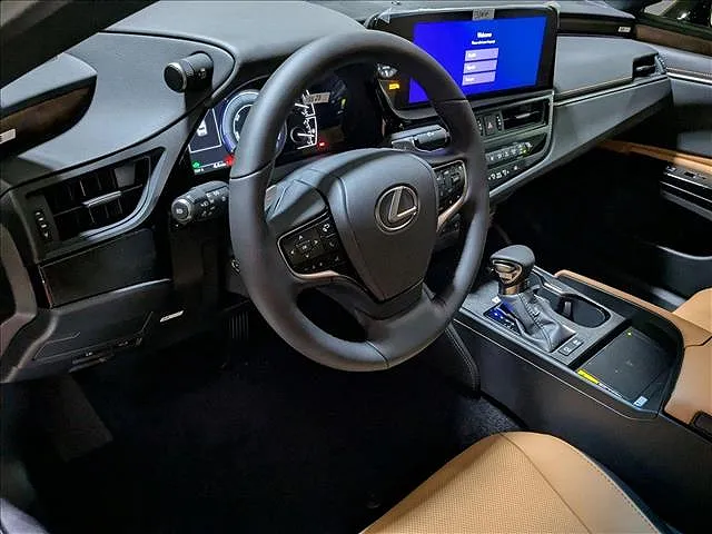 2025 Lexus ES