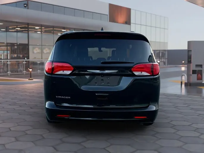 2020 Chrysler Voyager