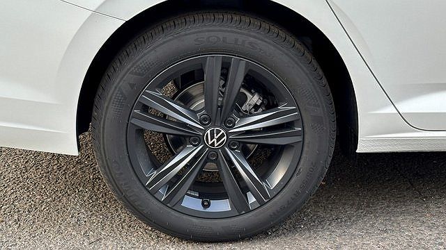 2024 Volkswagen Jetta SE image 5