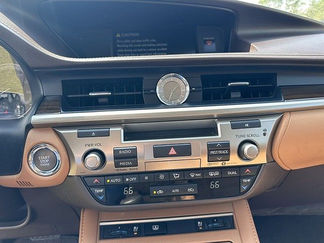 2017 Lexus ES 350 image 2