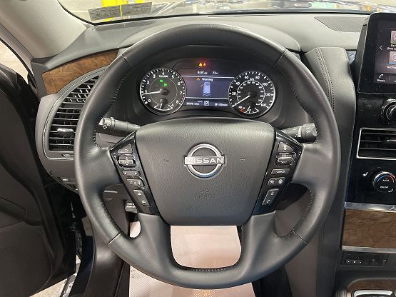 2024 Nissan Armada SL photo 3