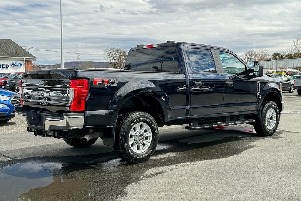 2021 Ford F-250 XL image 2