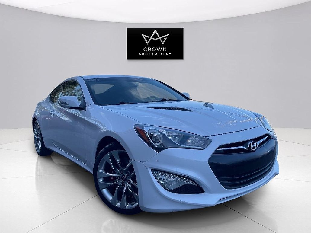 2015 Hyundai Genesis Ultimate image 1