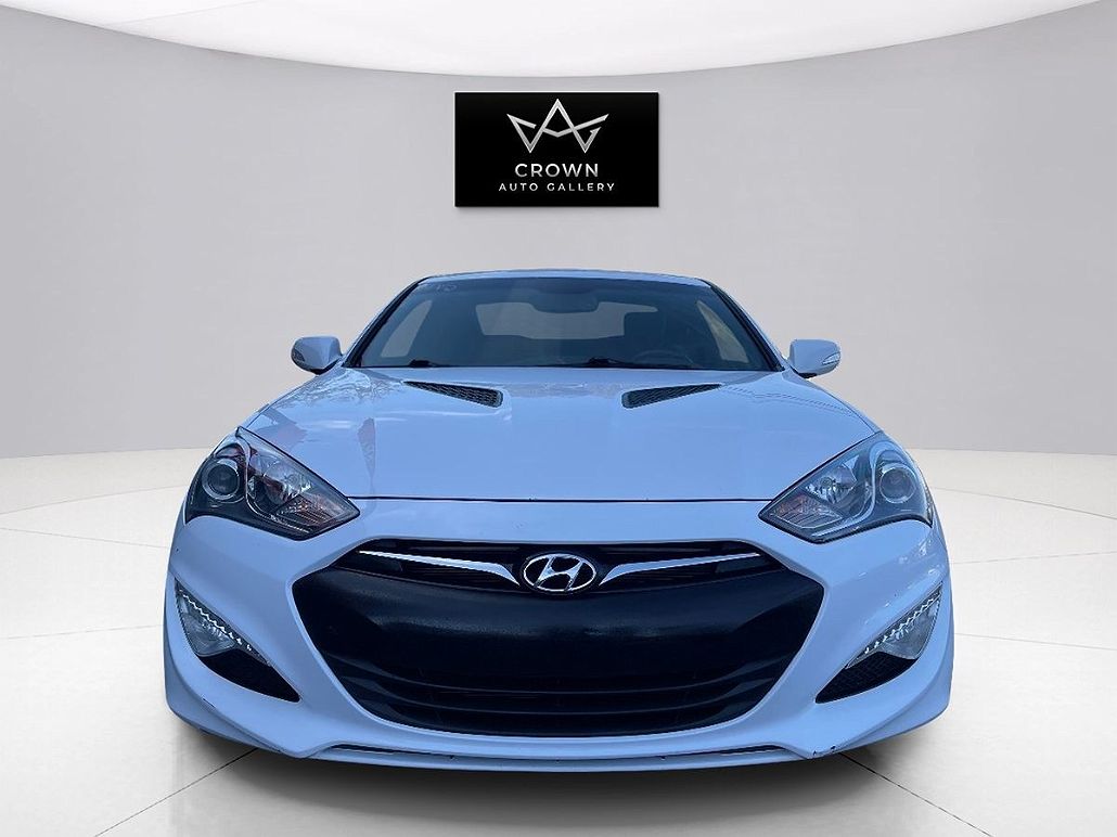 2015 Hyundai Genesis Ultimate image 2
