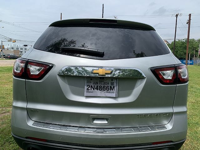 2015 Chevrolet Traverse LTZ image 4