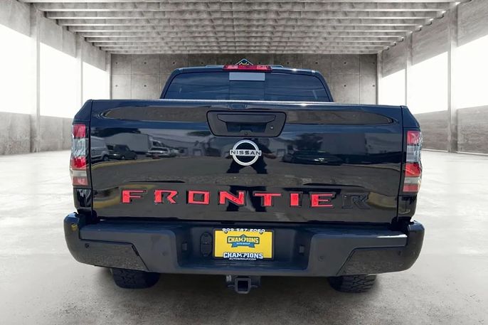 2025 Nissan Frontier