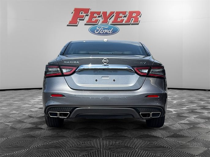 2023 Nissan Maxima