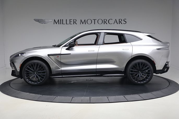2026 Aston Martin DBX