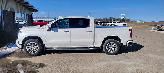 2019 Chevrolet Silverado 1500 High Country image 1