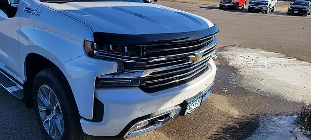 2019 Chevrolet Silverado 1500 High Country image 3