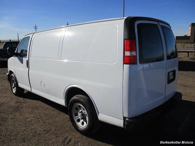 2014 Chevrolet Express 1500 image 4