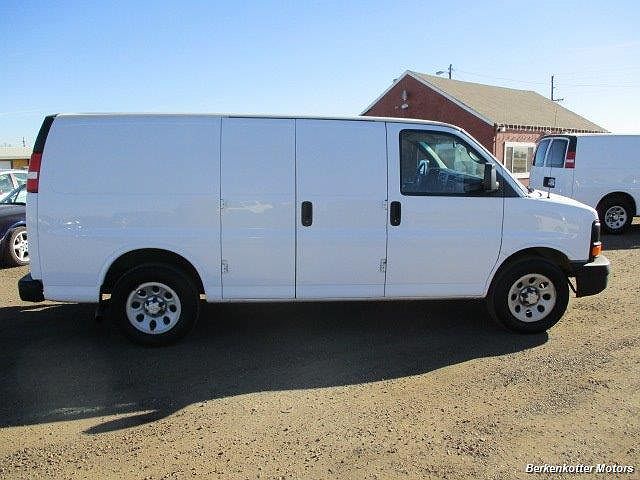 2014 Chevrolet Express 1500 image 7