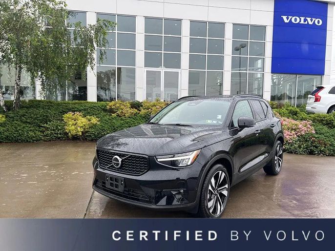 2023 Volvo XC40