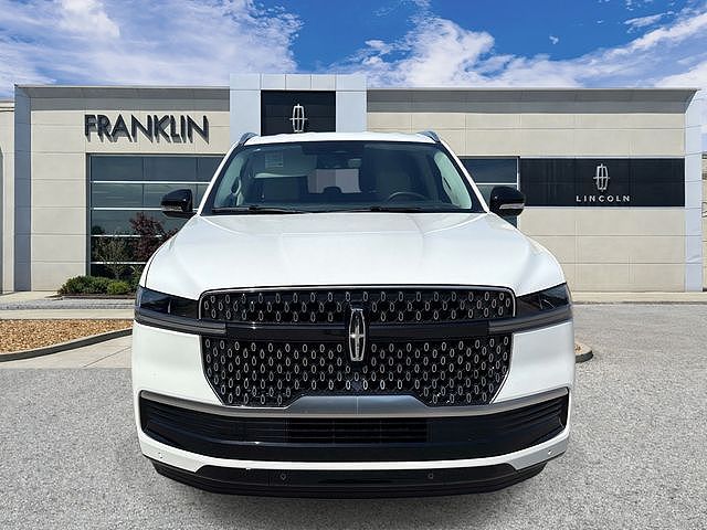 2026 Lincoln Navigator L