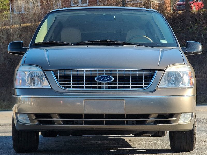 2005 Ford Freestar SEL image 1