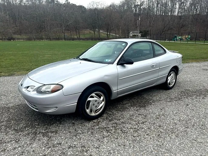 2000 Ford Escort
