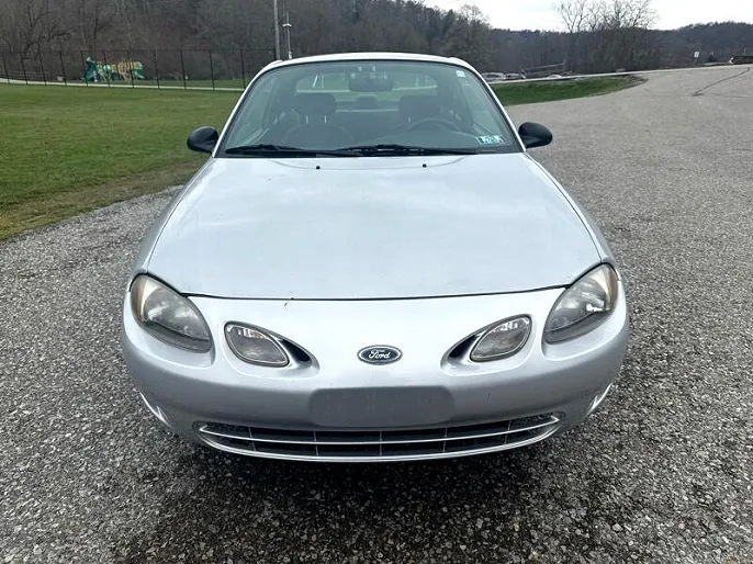 2000 Ford Escort