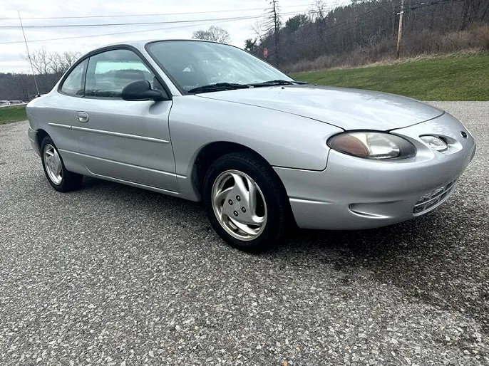 2000 Ford Escort