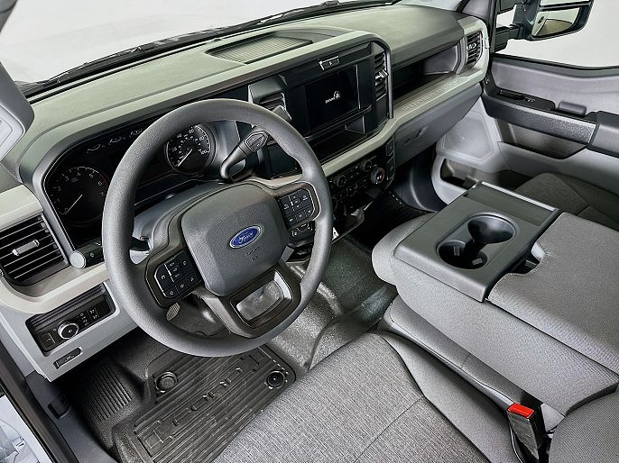 2025 Ford F-250