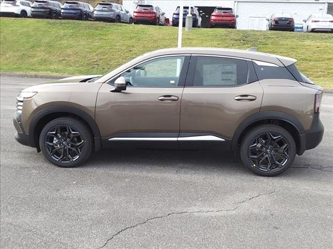 2025 Nissan Kicks