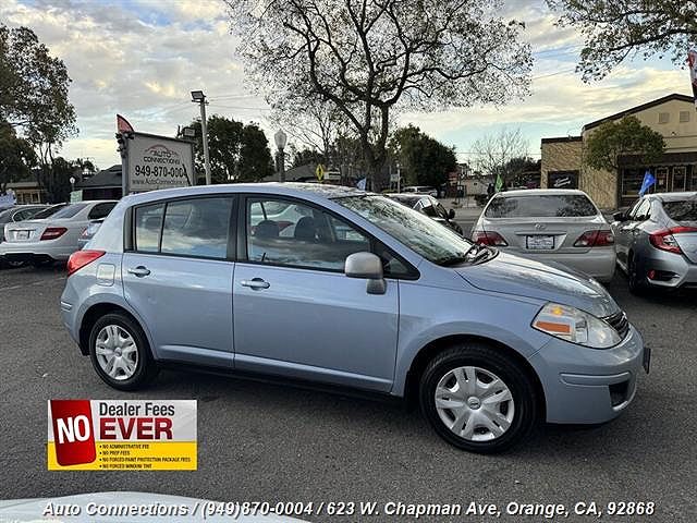 2011 Nissan Versa S image 0