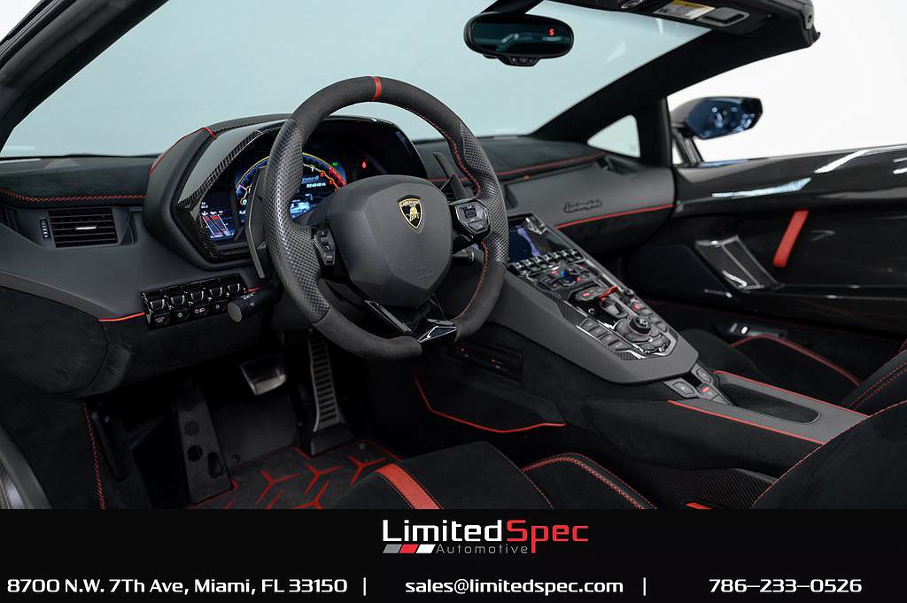 2020 Lamborghini Aventador SVJ image 42