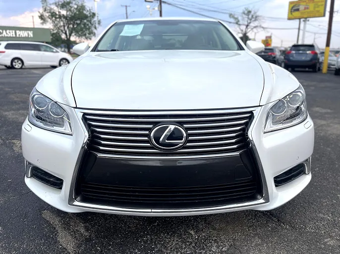 2015 Lexus LS